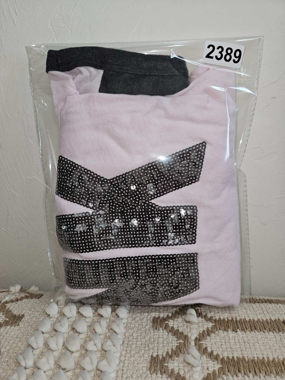 PINK Sequin Logo Colorblock Tee Pink Charcoal T-Shirt Short Sleeve Womens Large - Picture 9 of 9